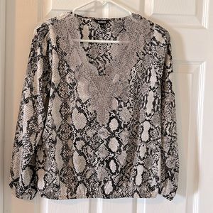 Express snakeskin print, lace trim